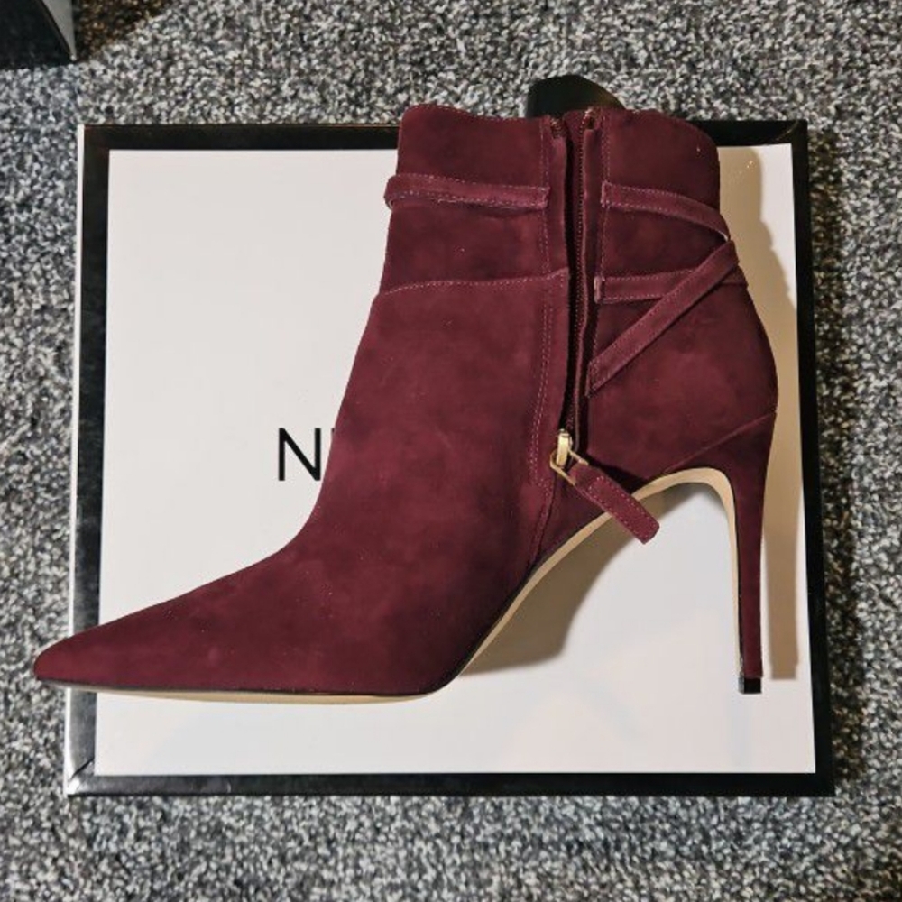 Nine West heeled boot